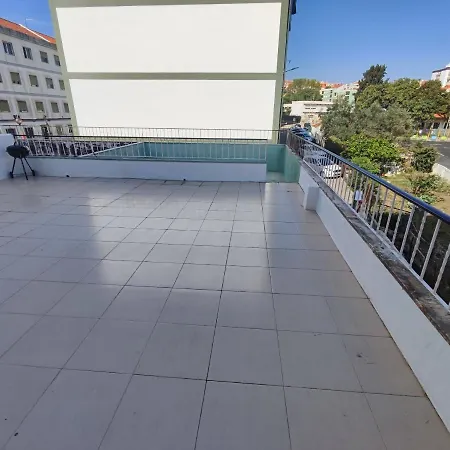Apartamento Sintra, T3 With Terrace In Massama, Queluz, Sintra *