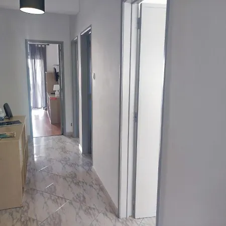 Apartamento Sintra, T3 With Terrace In Massama, Queluz, Sintra