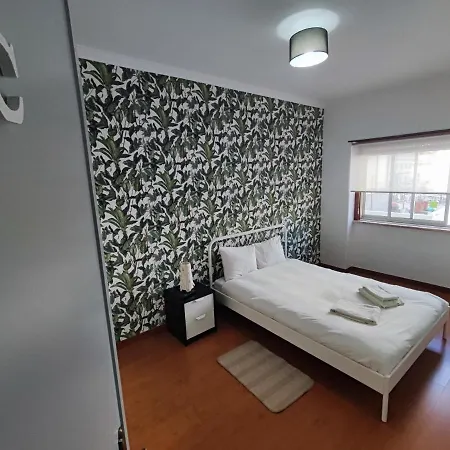 Sintra, T3 With Terrace In Massama, Queluz, Sintra *