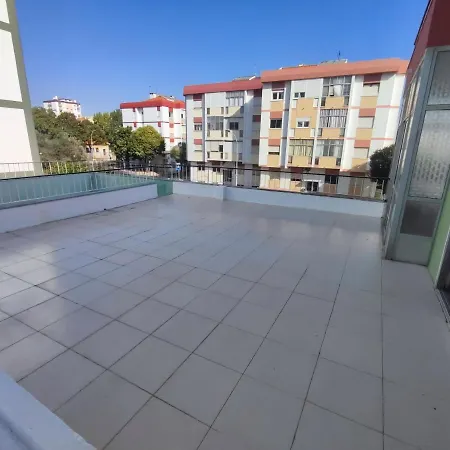 公寓 Sintra, T3 With Terrace In Massama, Queluz, Sintra 克卢什