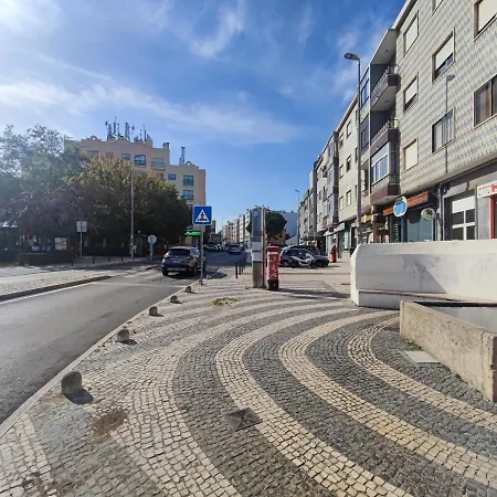 公寓 Sintra, T3 With Terrace In Massama, Queluz, Sintra
